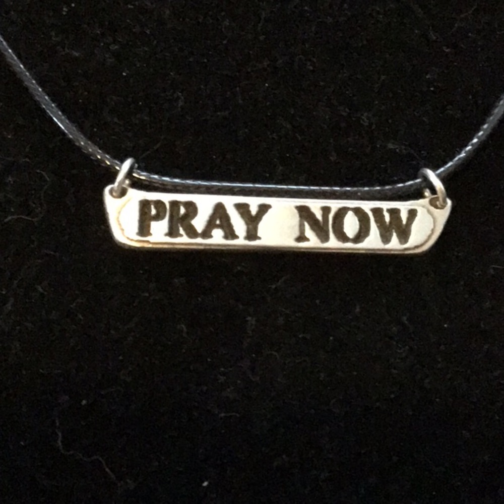 Unisex Pray Now message 925 pendant